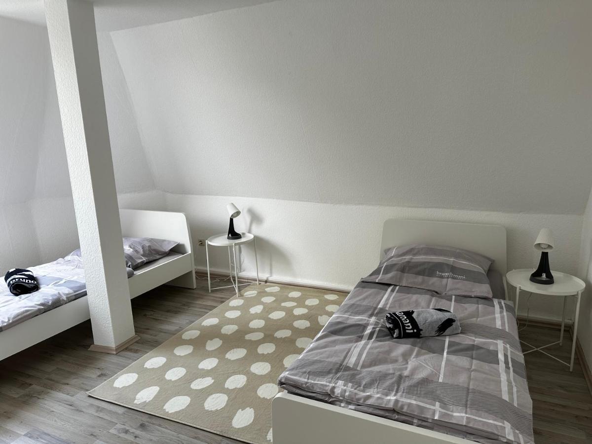 A&V Apartments Schoene Dachgeschoss Wohnung Apt Sterne Gelsenkirchen Buitenkant foto